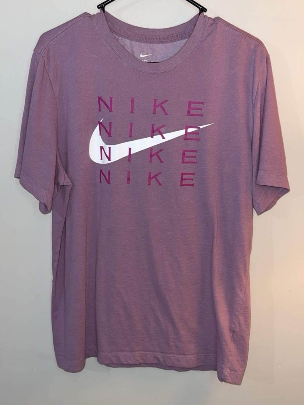 Nike Men’s Dri-FIT Training T-Shirt Purple Large Graphic Tee